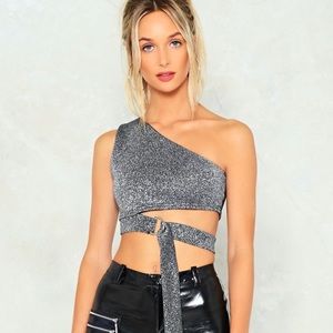❗️NASTYGAL BAD BEHAVIOR ONE SHOULDER GLITTER TOP❗️